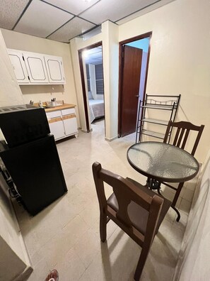 Dining - Large high rise with over 35 Beds (San Juan)