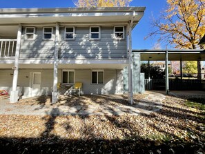 Exterior - Modern escape walk to Sloans Lake, 10 mins to downtown Denver, 1 carport (Wheat Ridge)