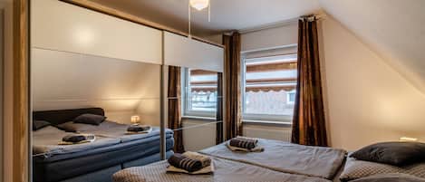 3 chambres, accĂšs au Wi-Fi (inclus), literie fournie