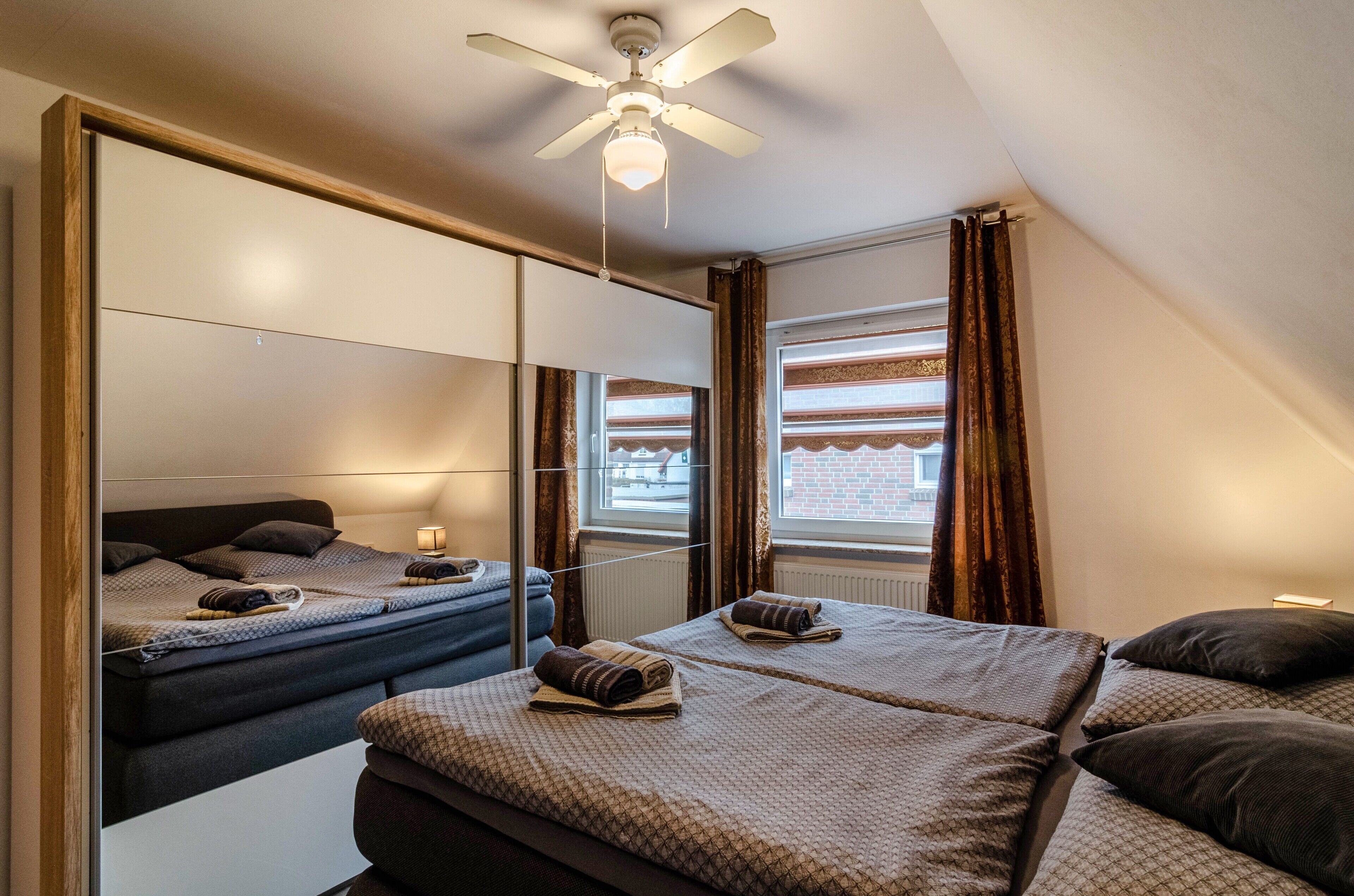 3 bedrooms, free WiFi, bed sheets