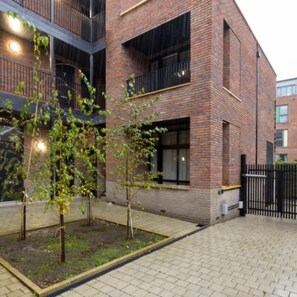 Apartment | 2 bedrooms - The Wembley Hideout - Stylish 2bdr Flat With Balcony (Wembley)