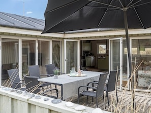 Outdoor dining - "Erwith" - 50m from the sea by Interhome (Blokhus)