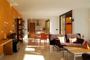 Interior - 6 Bedroom Villa, Sea Views, Pool, Tamariu (Palafrugell)