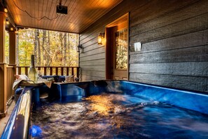 Bain à remous extérieur