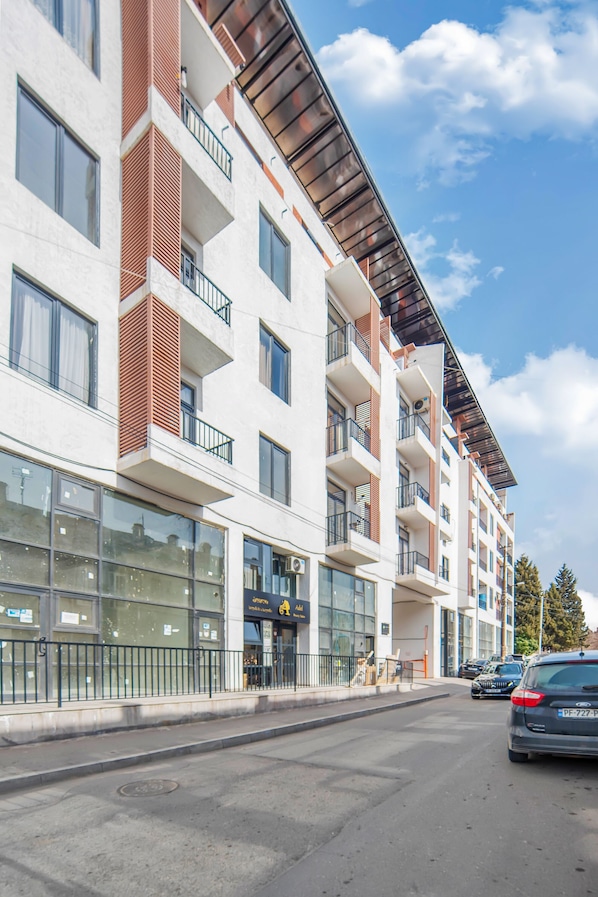 Front of property - H&B apartments Akhmeta (Tbilisi)