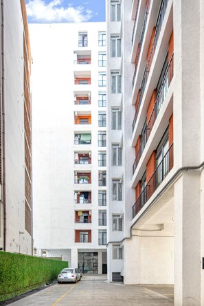 Front of property - H&B apartments Akhmeta (Tbilisi)
