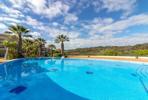 Opvarmet pool