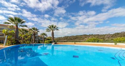 Casa Presa Da Moura - sea views, communal pool, jacuzzi, steam room and gym