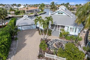 Exterior - Unique & Relaxing Home. Enjoy Island Life: Waterfront w/Dock, Stunning Views, Pool and WiFi (Marco Island)