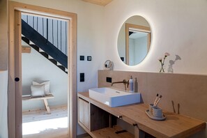 Shower, hair dryer, towels - Ferienwohnung 2, 48qm (Eggstätt)