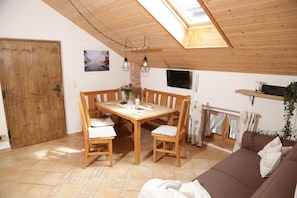 Dining - Whg 8b Neubau, 54qm, "schlafzimmer, Balkon (Eggstätt)