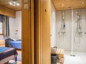 4 soveværelser, strygejern/strygebræt, internetforbindelse