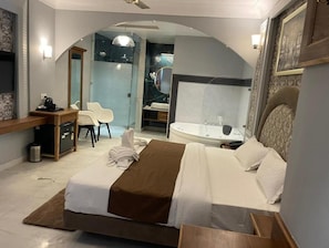 Royal-Zimmer