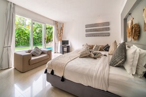 3 bedrooms, in-room safe, iron/ironing board, free WiFi