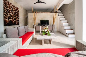 TV, DVD player - Serenity 3BR Villa, Seminyak (Seminyak)