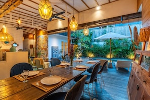 Dining - 3BR Tropical Villa | Pool, Jacuzzi & Canggu (Canggu)