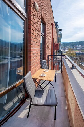 Apartment | Balcony - H&B apartments Queen Ketevan (Tbilisi)