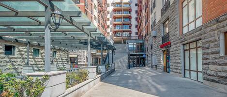 Mặt tiền nơi lưu trú