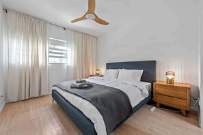 2 bedrooms, iron/ironing board, travel cot, WiFi