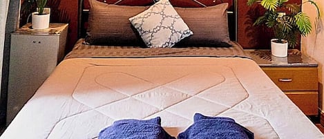 Luxury Room | Hypo-allergenic bedding, free minibar, blackout drapes, free WiFi