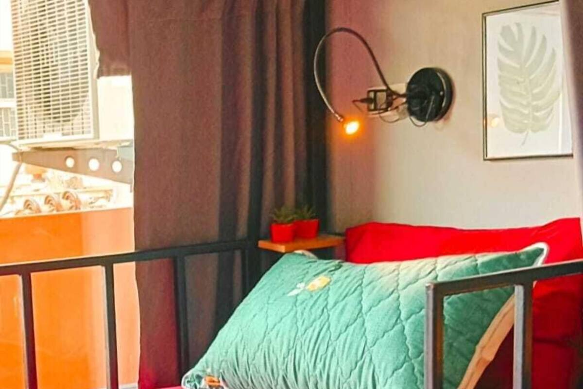 Standaard slaapzaal, alleen voor vrouwen, niet-roken | Hypoallergeen beddengoed, bedden met traagschuimmatras