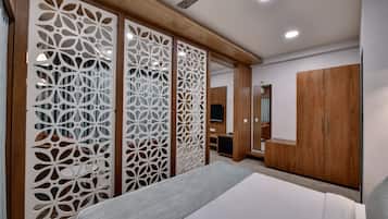 Family Studio | 1 bedroom, desk, soundproofing, free WiFi