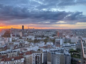 Aerial view - Appartement Rénové Avec vue Imprenable sur Paris (Paris)