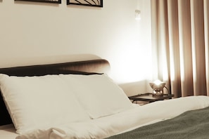 4 chambres, fer et planche à repasser, Wi-Fi, literie fournie