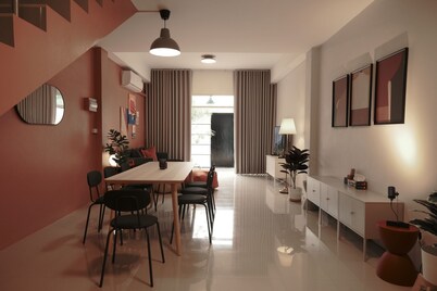 4 Bedrooms, Private&Cozy @ Walking Street