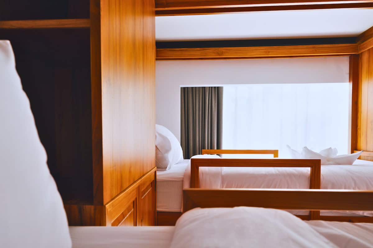 Free WiFi, bed sheets