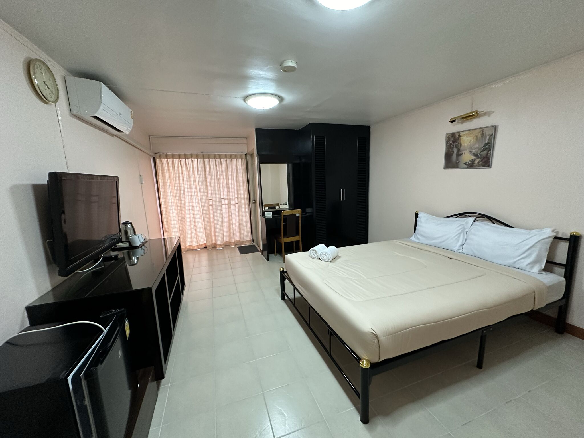 Photo - Hotel Grand Mandarin Latphrao 130 - No Parking