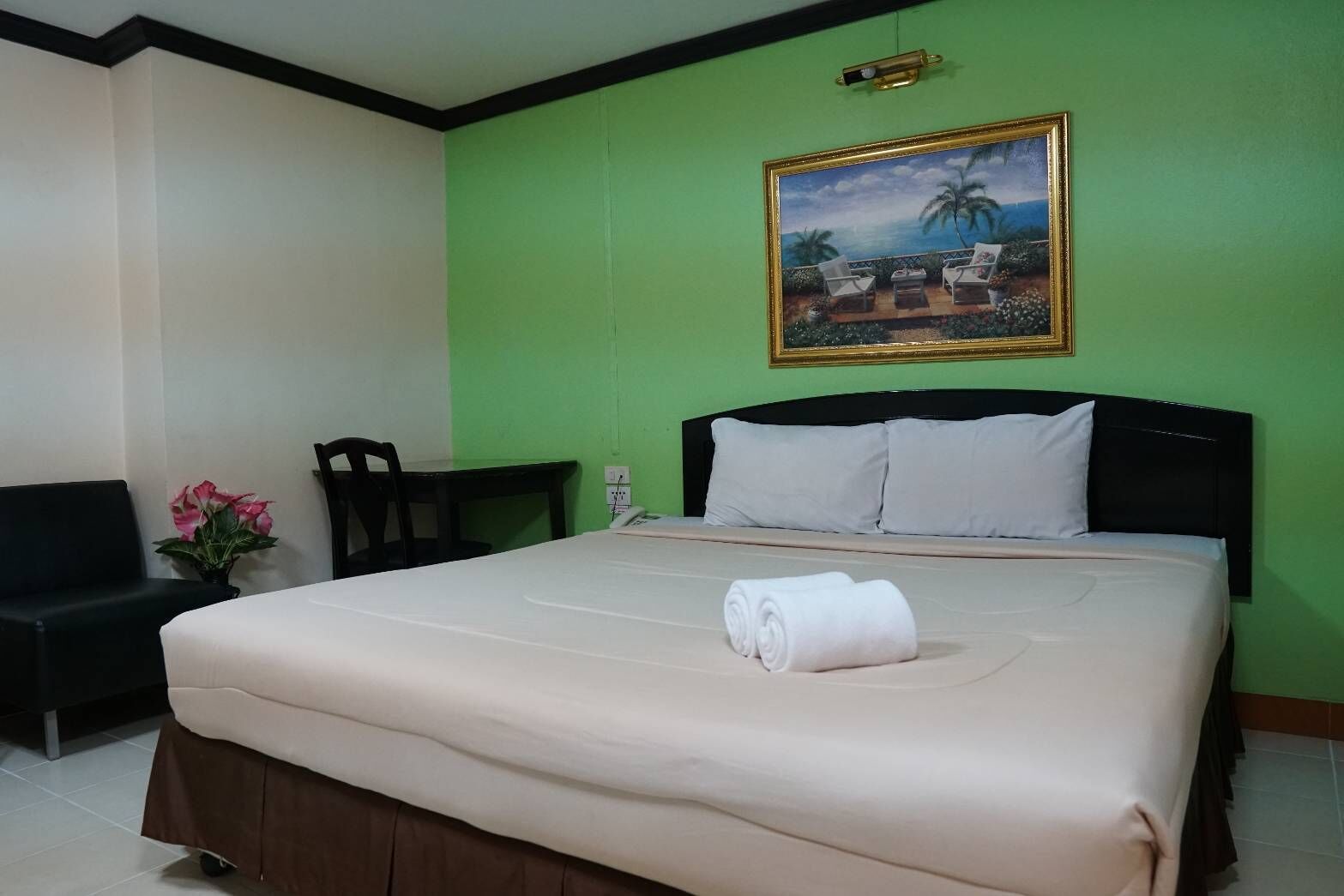 Photo - Hotel Grand Mandarin Latphrao 130 - No Parking