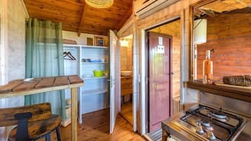 Cabin | Private kitchen