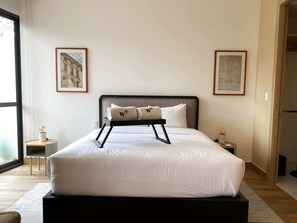 Bügeleisen/Bügelbrett, Reisekinderbett, WLAN, Bettwäsche