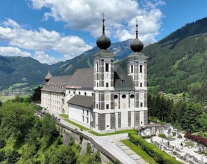 Exterior - Hotel Die Traube (Admont)