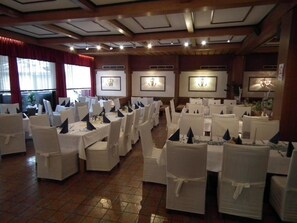 Dining - Hotel Die Traube (Admont)