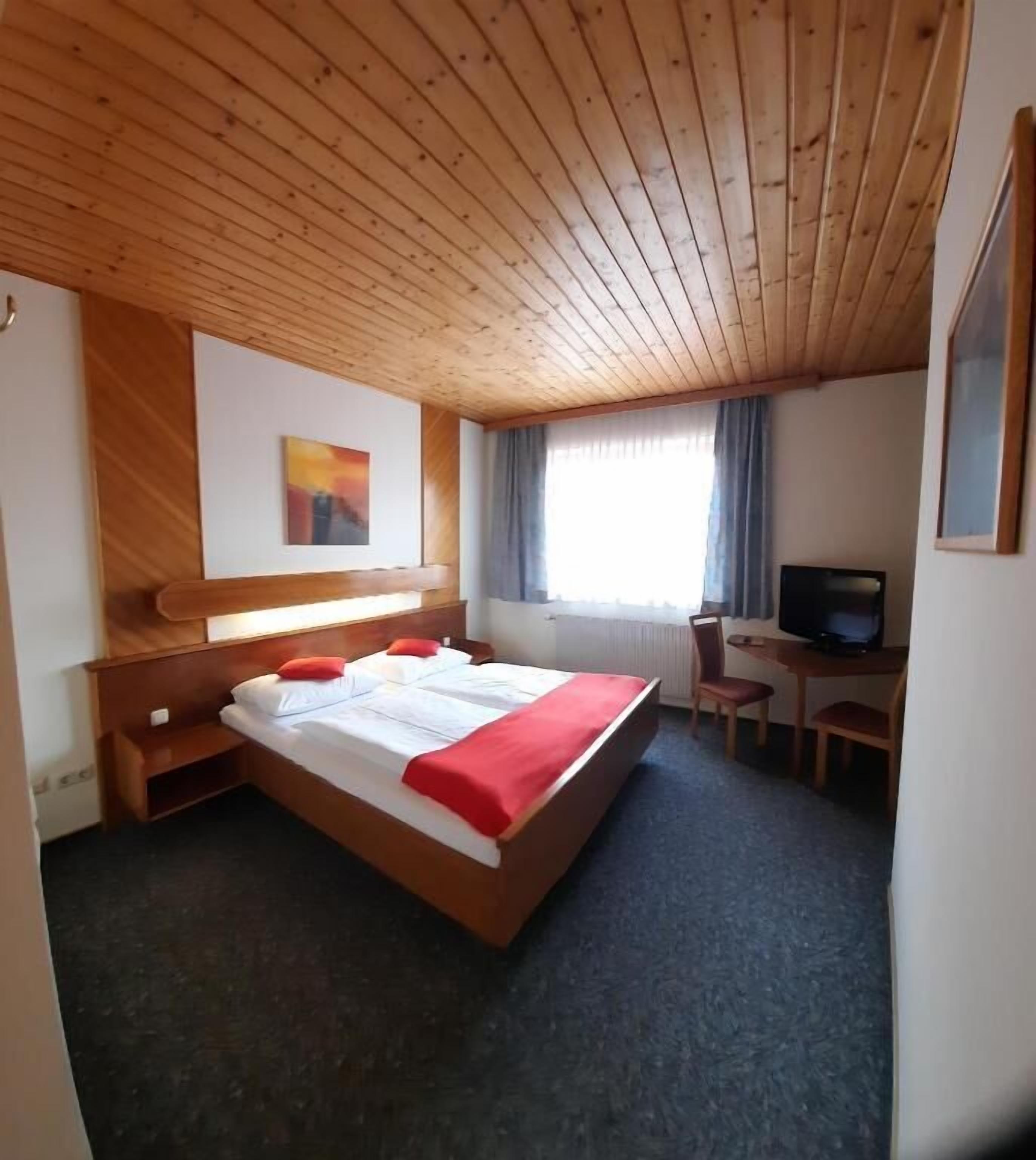 Desk, free WiFi, bed sheets