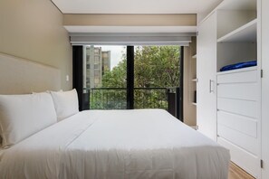 4 Schlafzimmer, Bügeleisen/Bügelbrett, WLAN, Bettwäsche