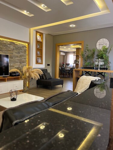 Logement Familial Complet Haut Standing Jusqu'à 6 Personnes Parfaitement Équipé