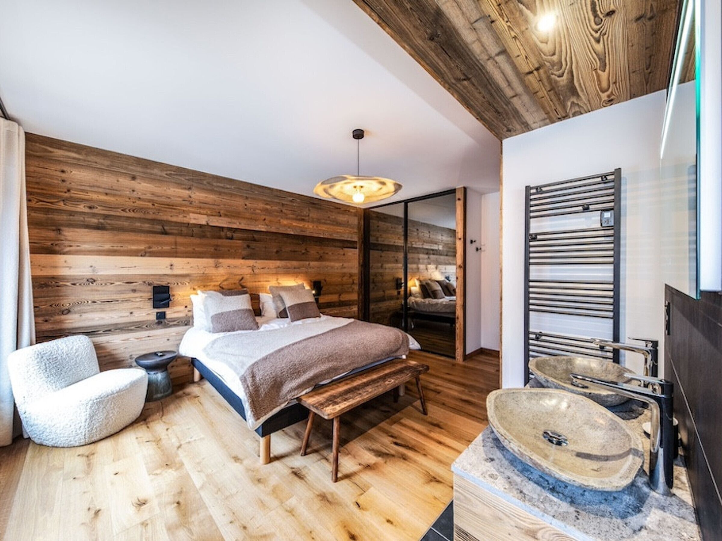 5 bedrooms, free WiFi