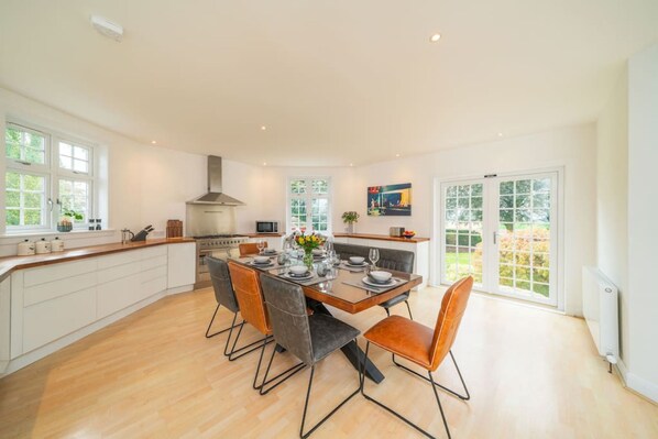 Studio | 3 bedrooms, desk - The Bensil - Carnoustie Meets The Hamptons (Carnoustie)