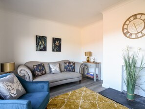 Living area - Hook Farm Cottage (Lyme Regis)