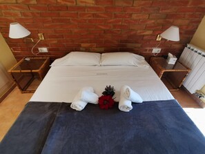 4 Schlafzimmer, kostenloses WLAN, Bettwäsche