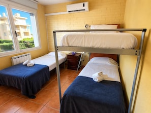 4 habitaciones, wifi gratis y ropa de cama 