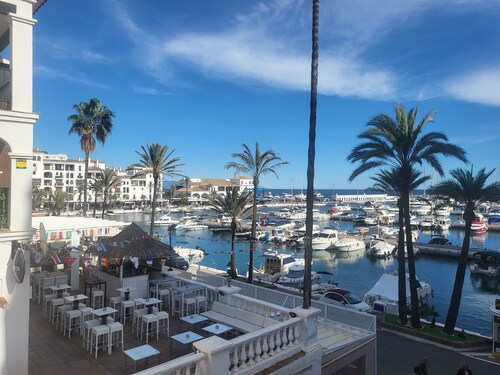 Duquesa Gardens large terrace close to Port and Beach