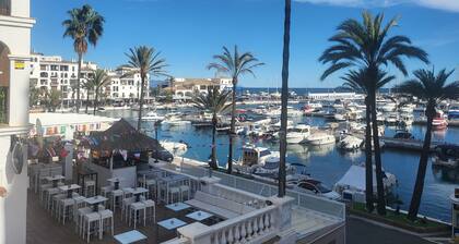 Duquesa Gardens large terrace close to Port and Beach
