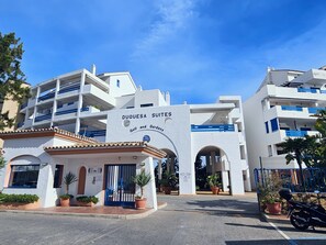 Exterior - Duquesa Gardens large terrace close to Port and Beach (Puerto de la Duquesa)