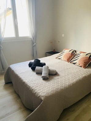 3 Schlafzimmer, Bügeleisen/Bügelbrett, WLAN, Bettwäsche