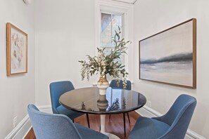 Dining - NEW Luxury Palmyra Apt | 7 Mins to Hill Cumorah (Palmyra)