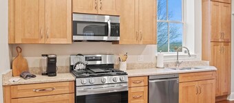 NEW Luxury Palmyra Apt | 7 Mins to Hill Cumorah